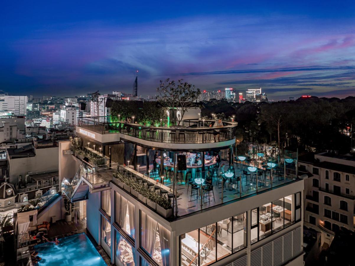 Hotel La Siesta Premium Saigon Ho Chi Minh Zewnętrze zdjęcie The rooftop bar at the Mandarin Oriental, Paris