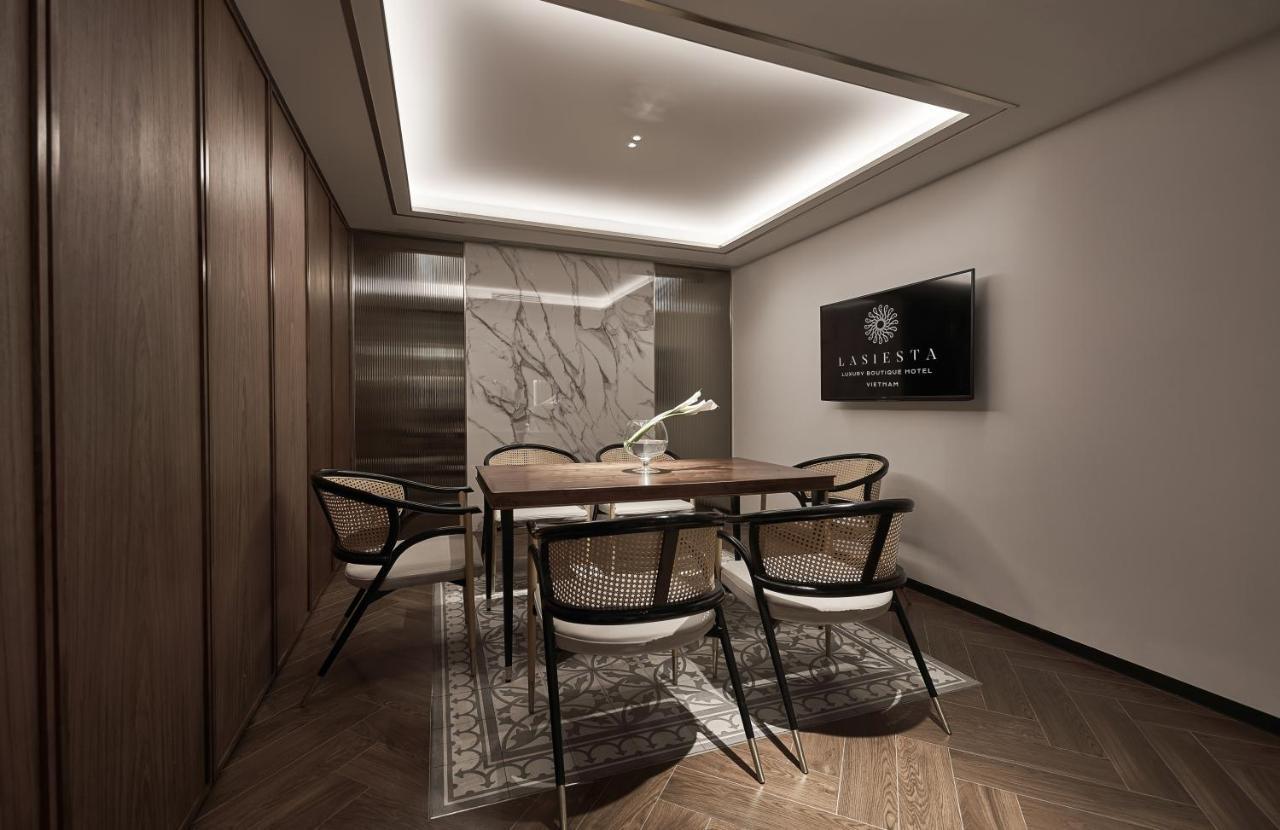 Hotel La Siesta Premium Saigon Ho Chi Minh Zewnętrze zdjęcie A meeting room at the Amista business center