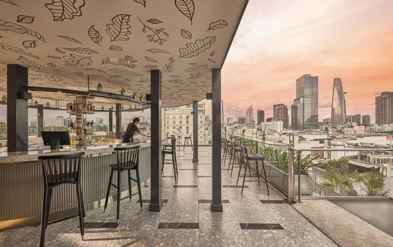 Hotel La Siesta Premium Saigon Ho Chi Minh Zewnętrze zdjęcie The rooftop bar